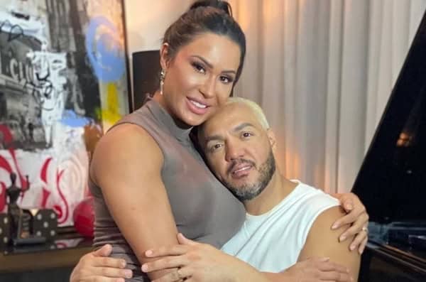 'Onde existe amor, ainda existe esperança', diz Belo no Domingão com Huck
