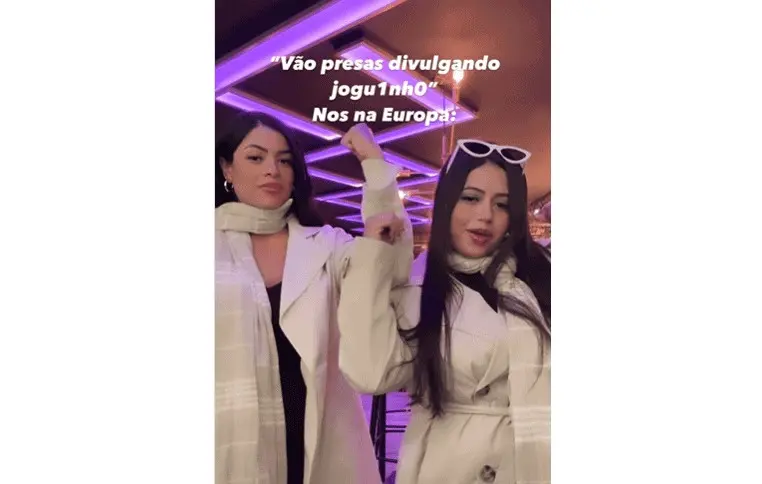Blogueiras investigadas por divulgarem jogos de azar gravaram dancinha debochando de 'prisão'