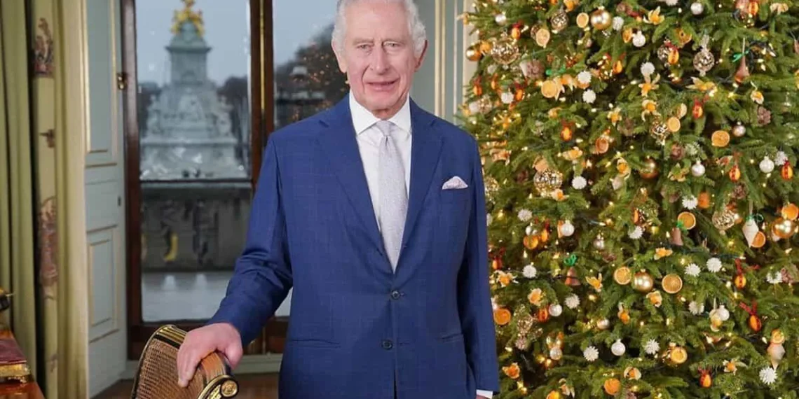 O monarca britânico está com 75 anos