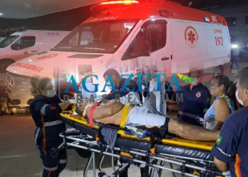 Motociclista perde controle, bate em rotatória e dá entrada no Pronto Socorro de Rio Branco