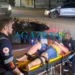 Motociclista sofre múltiplas fraturas em colisão com carro