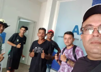 Trabalhadores na Seinfra - Foto: Arquivo Pessoal