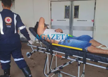 Irmãos discutem durante bebedeira e um esfaqueia o outro