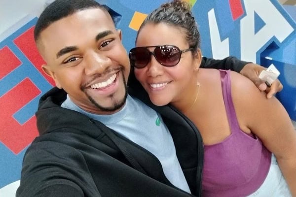 Davi revela reencontro com namorada após o BBB 24: 'Já dei uns beijinhos nela'