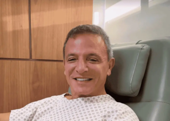 Após casamento com ambientalista, senador Márcio Bittar faz cirurgia para reversão da vasectomia