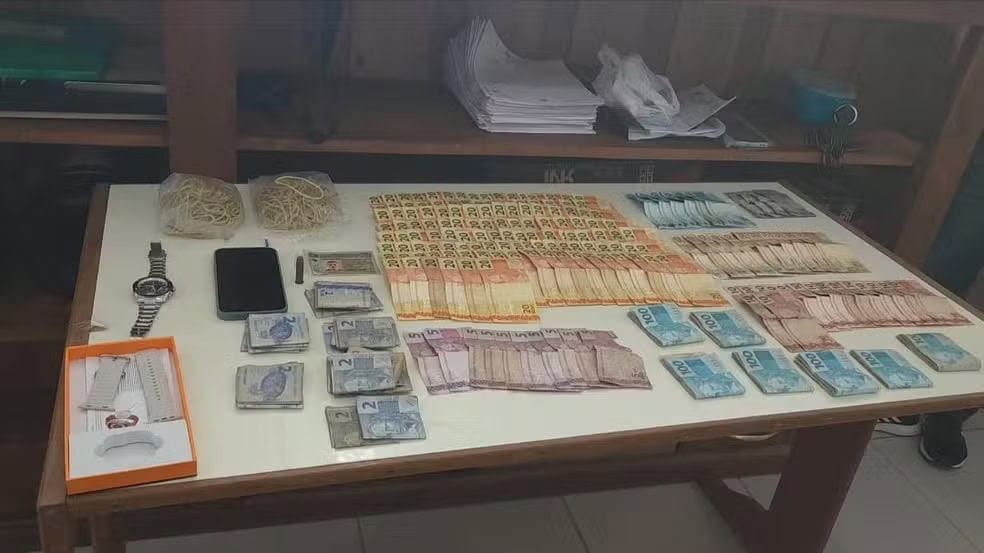 Bandidos do Acre invadem agência bancária no AM e levam mais de meio milhão em dinheiro