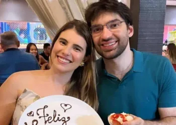 Parabéns ao casal Wilson Barbosa e Fernanda Teixeira pelas Bodas de Papel, comemorados na última segunda, 13