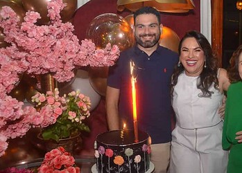 A procuradora de Justiça Kátia Rejane é surpreendida com uma belíssima festa surpresa na noite do último dia 23