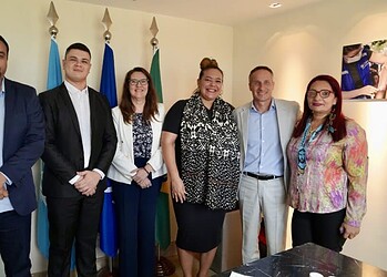 Equipe da SEASDH e chefe de missão da OIM (de terno claro) dialogaram sobre reforço no atendimento aos migrantes, Foto: Wesley Moraes/Seplan