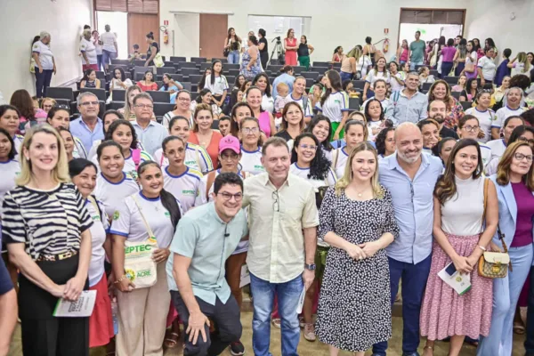 Governo do Acre lança Programa Mulheres Mil para promover inclusão social e empoderamento feminino