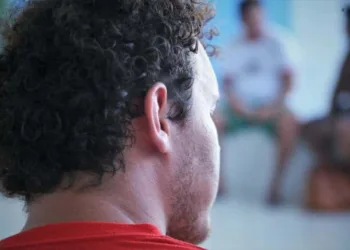 Celebração do Dia da Luta Antimanicomial busca conscientizar a sociedade e as instituições legais sobre a importância de compreender os transtornos mentais não como um estigma, mas como uma forma diferente de ver e estar no mundo. Foto: Odair Leal/Sesacre