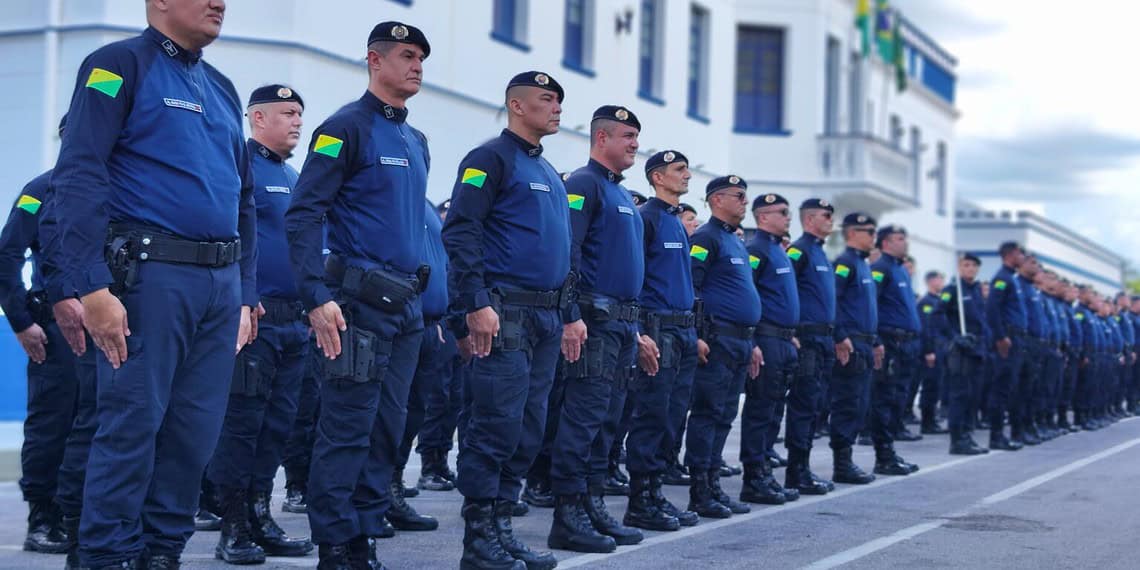 Juntos, PM, Força Nacional e Gefron fazem segurança nos locais de prova no Acre. Foto: Joabes Guedes/PMAC