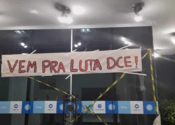 Registro da manifestação do DCE (Foto: Cedida)