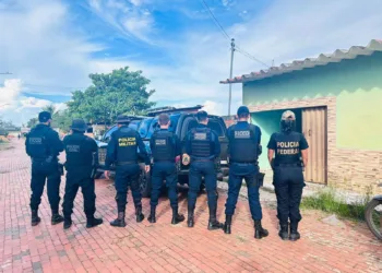 Forças de Segurança predem 3 e apreendem mais de 50 armas de fogo, entorpecentes e dinheiro em Rio Branco