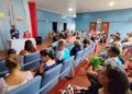 Com bolo e entrega de brindes, Apae Rio Branco celebra Dia das Mães em Rio Branco