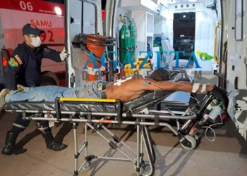 Homem de 55 anos é esfaqueado pelas costas em bar de Rio Branco