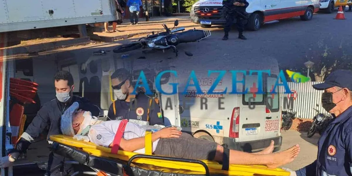 Jovem que dirigia em alta velocidade se choca contra caminhão e vai parar no PS de Rio Branco