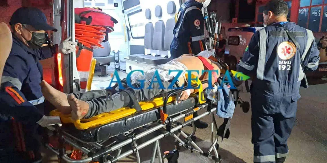 Policial penal fica gravemente ferido após capacete sair da cabeça em acidente