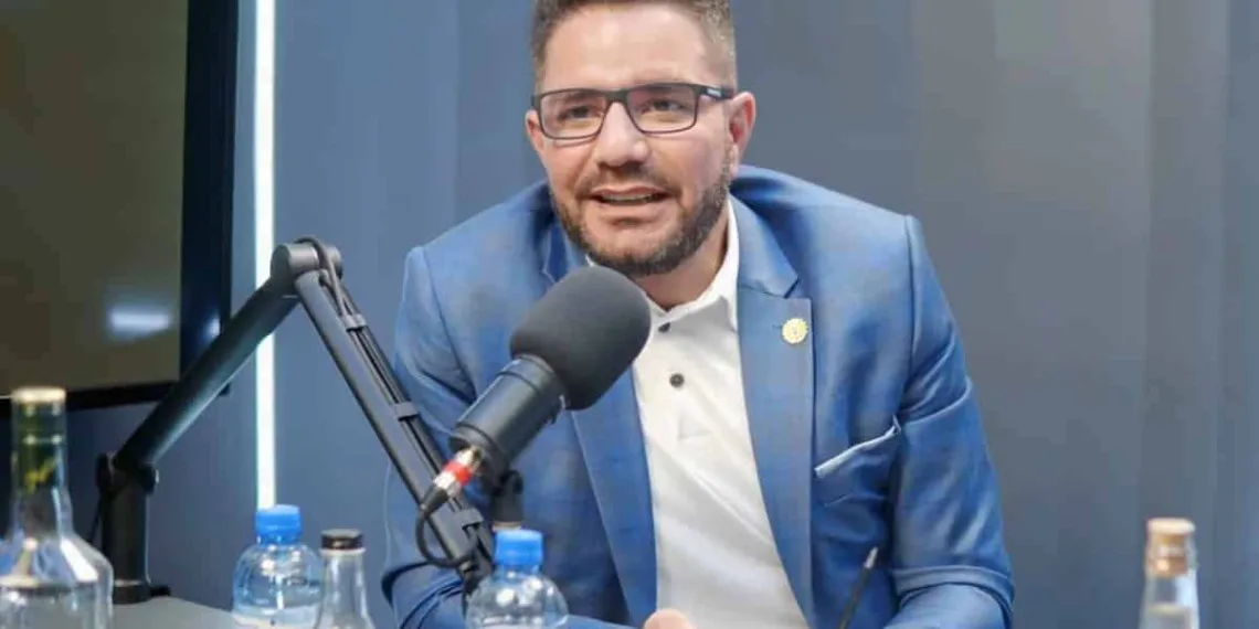 'É o meu candidato', diz Gladson ao confirmar apoio a Bocalom nas eleições