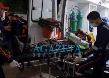 Trabalhador cai dentro de triturador industrial e acidente quase termina em tragédia