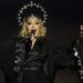 Madonna na música de abertura do show em Copacabana Imagem: Pilar Olivares/Reuters