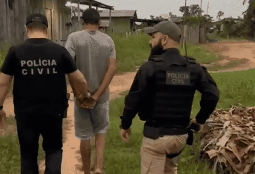 Polícia Civil cumpre 20 mandados e prende seis pessoas em operação contra roubo de veículos