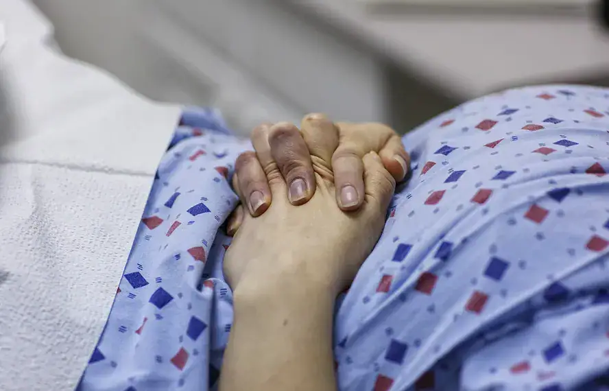 No Acre, mães que perdem seus bebês podem ter direito a leitos separados em maternidades