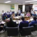 Reunião entre líderes sindicais da educação e do governo do Estado. Foto: Sérgio Vale/Agência Aleac