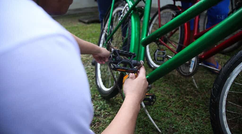 Curso de mecânico em bicicletas foi oferecido em parceria com o TJ e Senai. Foto: Dhárcules Pinheiro/Sejusp
