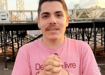 Cantor e compositor do Acre anuncia que vai cantar com Thiaguinho em show em Rio Branco: 'Essa vitória é nossa'