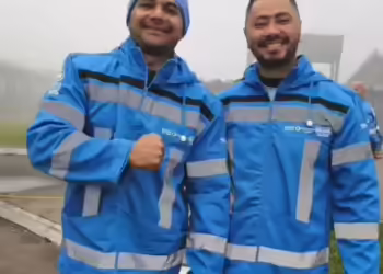 Enfermeiros acreanos Ramon Eleamen e Ualison Pontes integram a Força Nacional SUS no Rio Grande do Sul. Foto: cedida