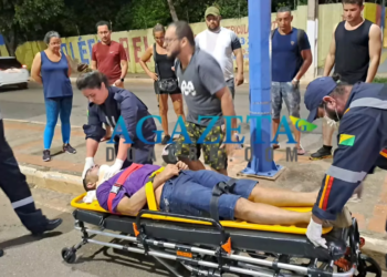 Diarista perde controle da motocicleta, é arremessado contra poste e vai parar no PS