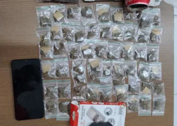 Dois homens são presos por tráfico de drogas em Rio Branco