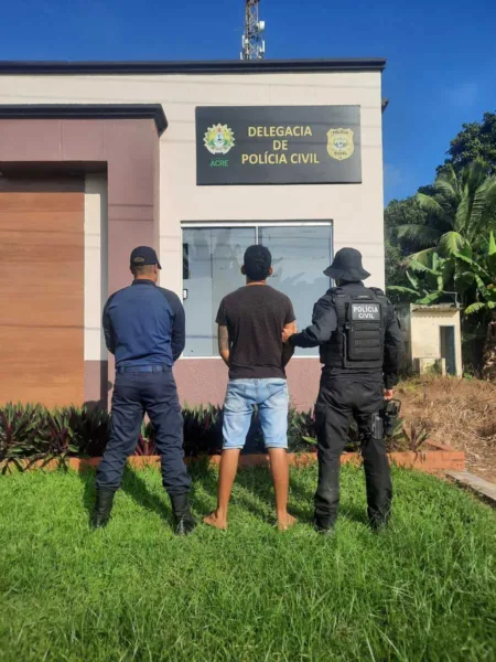 Foragido da justiça é preso com cocaína em Rodrigues Alves