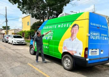 Gabinete Móvel: Projeto do deputado Roberto Duarte continua ajudando os acreanos diariamente