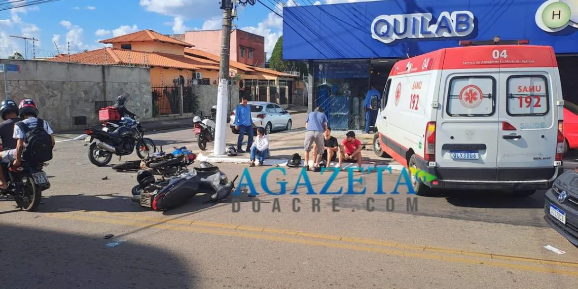 Motociclista não respeita sinalização e colide contra outra motocicleta