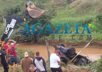 Militar do Exército perde direção de veículo, cai em córrego e morre, no Acre