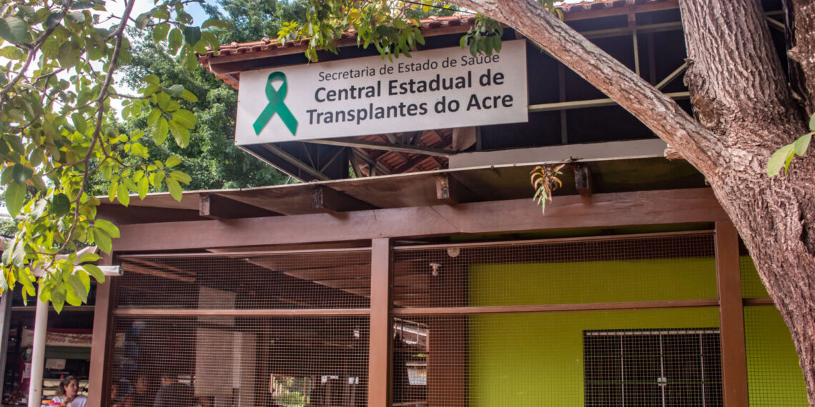 Central é responsável pela fase inicial dos transplantes, que consiste no monitoramento de possíveis doadores e contato com a família. Foto: Gleison Luz/Fundhacre