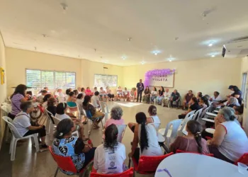 Ministério Público leva círculos de diálogos do Napaz a idosos do bairro Cidade Nova