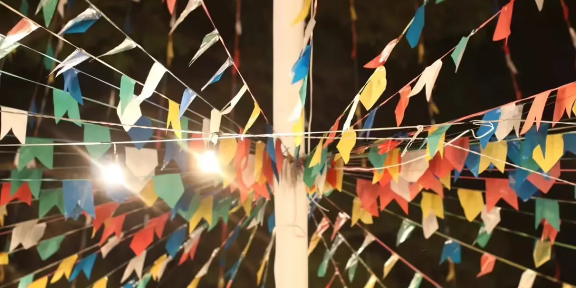 Para garantir a segurança durante as festas juninas, Energisa reforça orientações com a rede elétrica