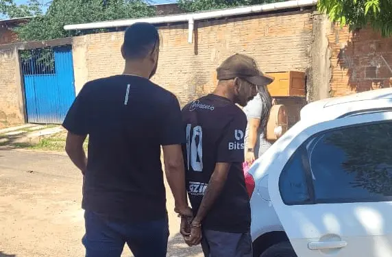 Homem é preso por roubo a residência em Rio Branco