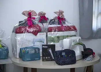 Adolescentes do ISE são certificados em cursos de barbearia e corte e costura