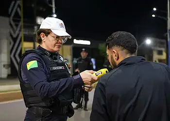 Mais de 140 motoristas foram autuados nas nove noites de Expoacre 2025, aponta Detran