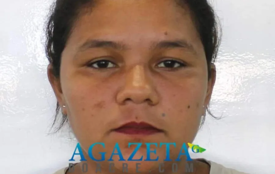 Corpo de mulher que foi encontrado enrolado em lona carbonizado é identificado