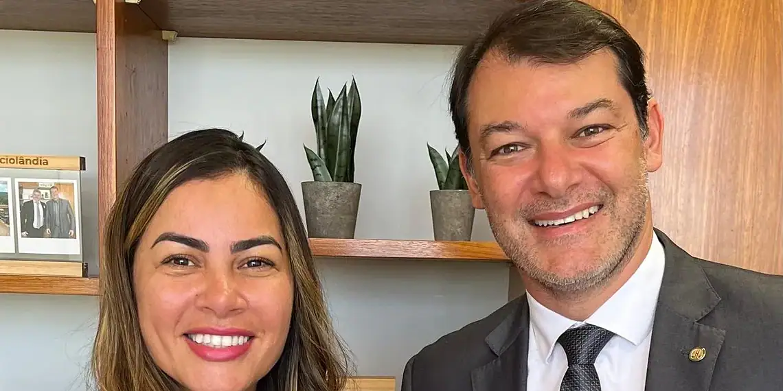 Roberto Duarte anuncia investimento de R$ 7 milhões em infraestrutura e assistência social no aniversário de Brasiléia