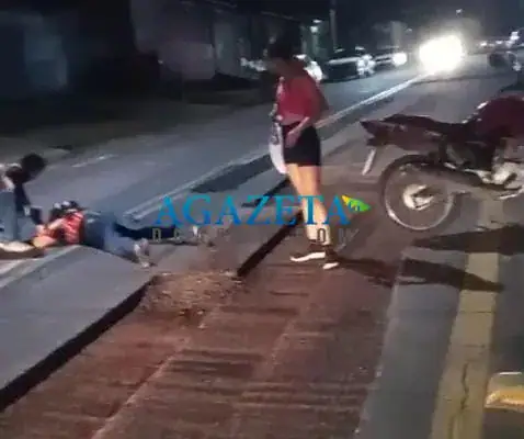 Motociclista fica ferida após bater em buraco no bairro Adalberto Sena