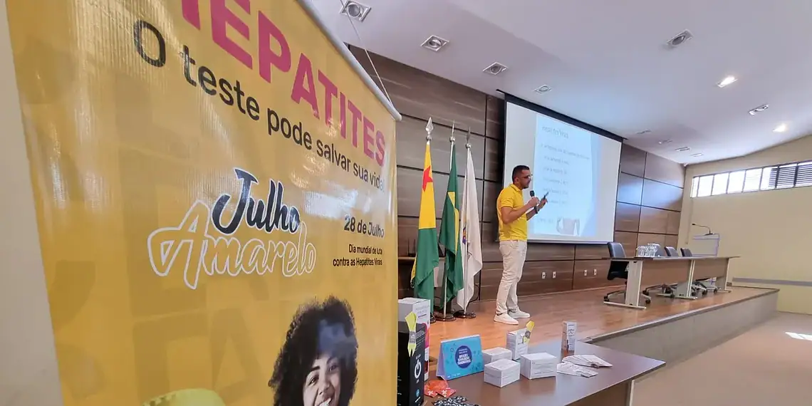 Palestras no Senac alertam sobre hepatites virais no setor de beleza