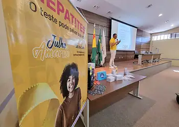 Palestras no Senac alertam sobre hepatites virais no setor de beleza