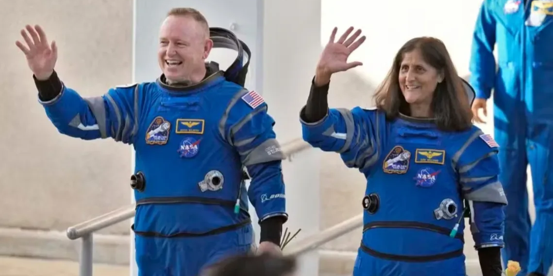 'Presos' no espaço, astronautas estão confiantes que vão voltar à Terra em cápsula da Boeing