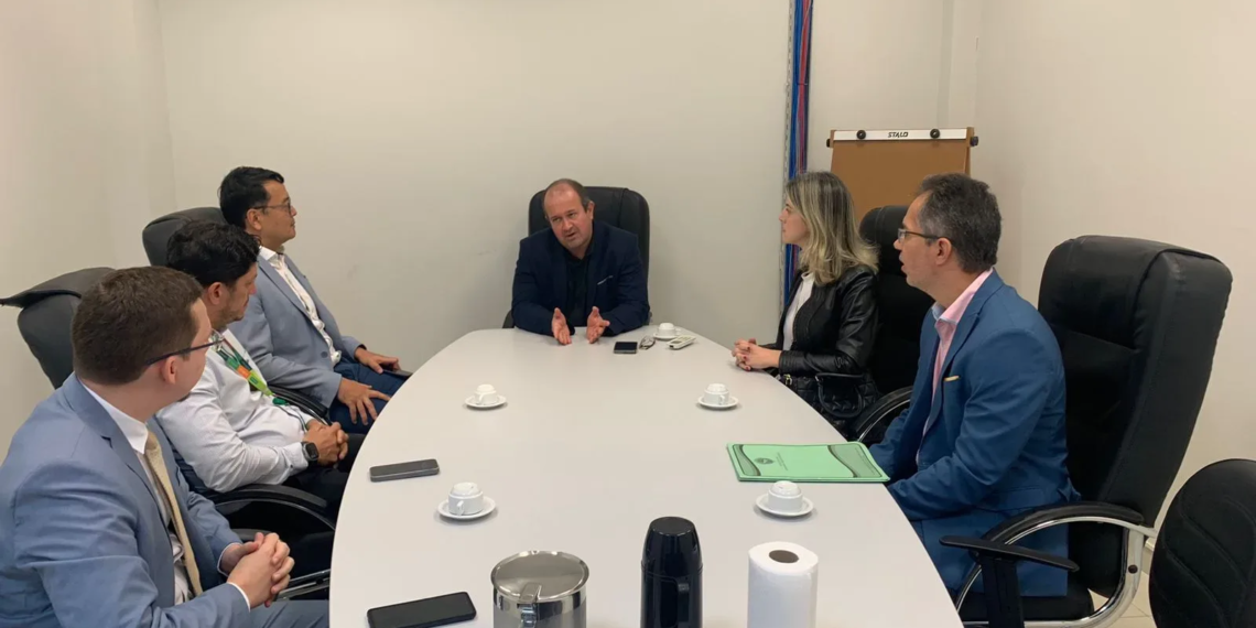MPAC e DPE/AC se reúnem com Unimed para discutir limites de exames em laboratórios conveniados
